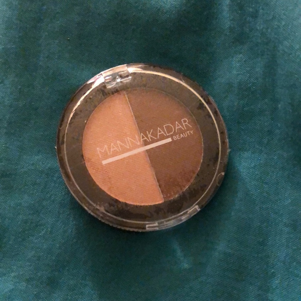Mannakadar beauty bronzer highlighter pot